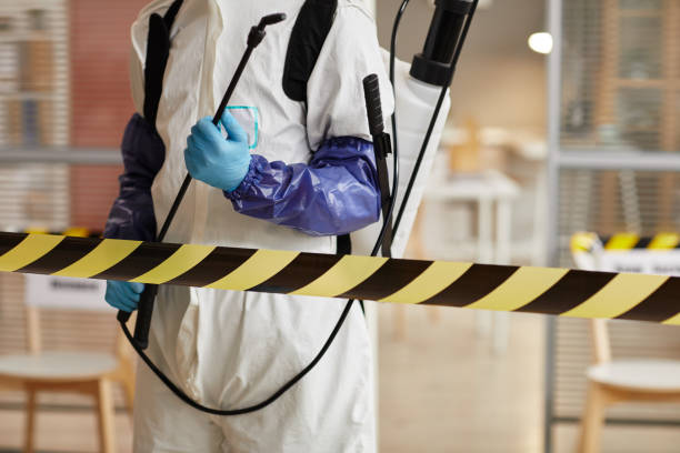 Professional Trauma Scene Cleanup technician working in Albion, NE